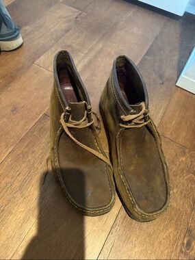 Clarks Olive Brown Leather Chukka Boots